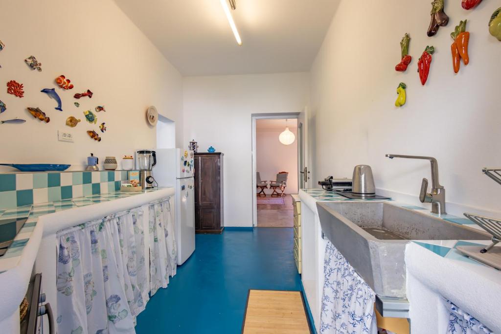 Tennis Flat with Sea View by Wonderful Italy - 2
