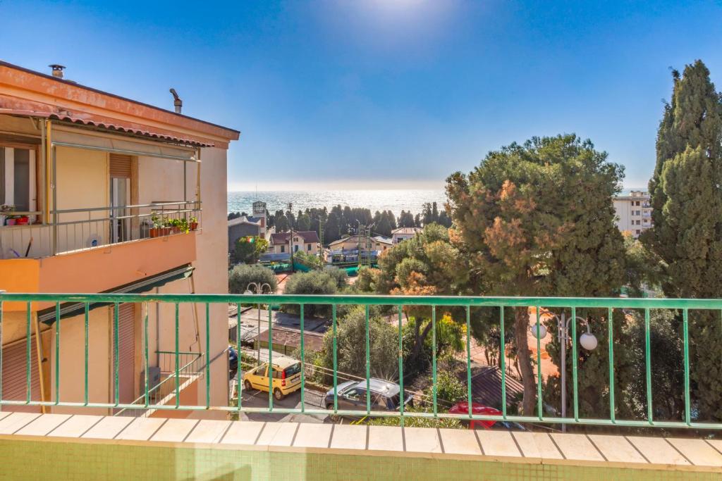 Tennis Flat with Sea View by Wonderful Italy - 5