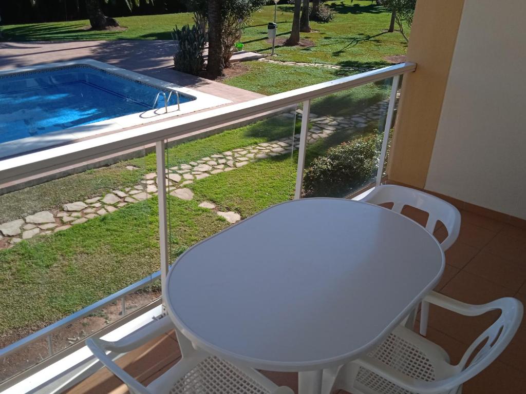 La Riviera - vista piscina- Serviden - 2