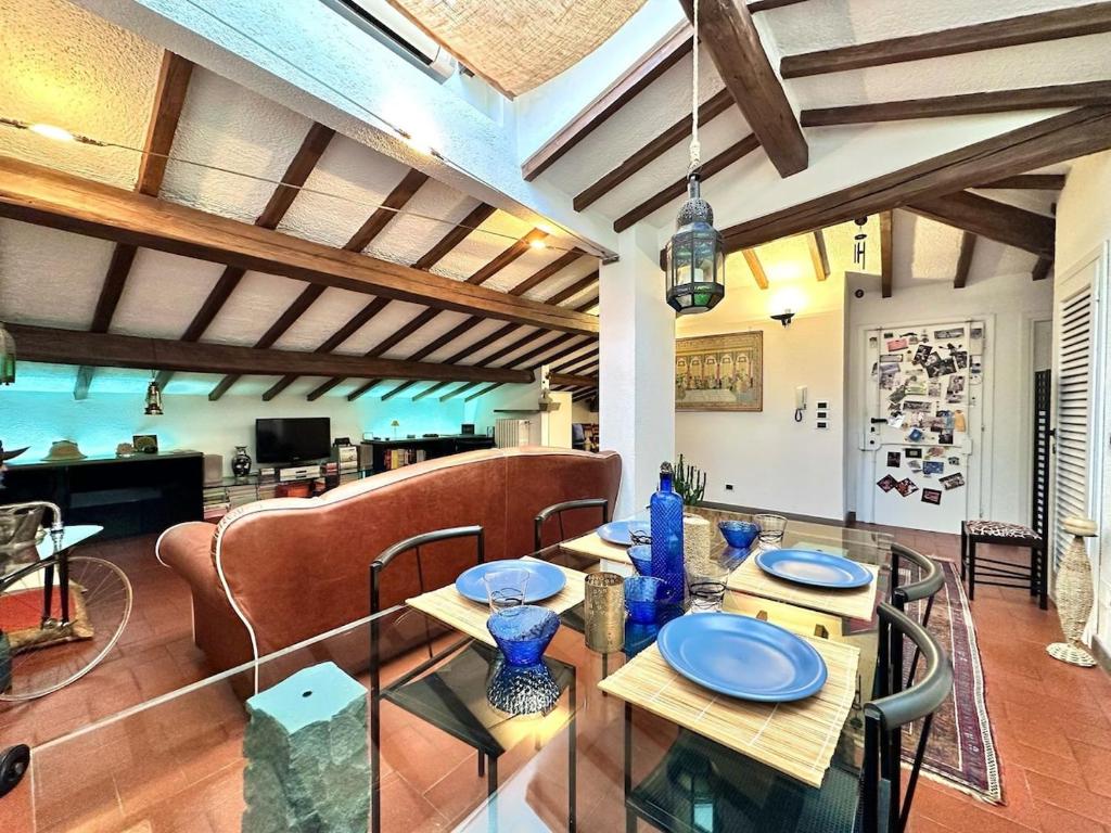 Florence Charme, Florencie