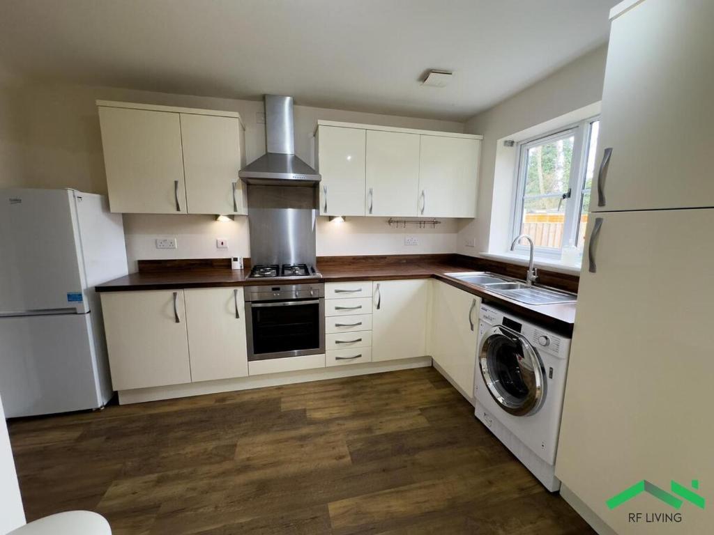 Double Bed - Fast WiFi - Free Parking - 1 Bedroom in 2 Bedroom House SD1, Stallingborough