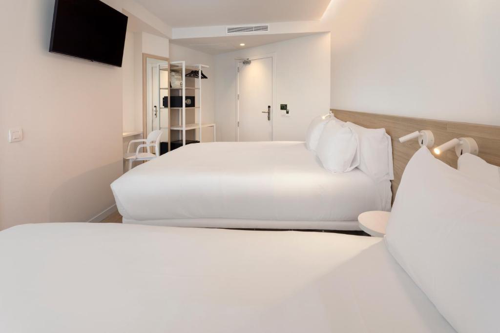 B&B HOTEL Alicante Centro - 4