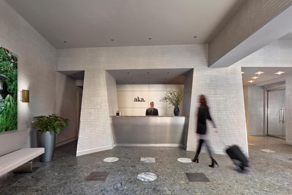 フロント・ロビー