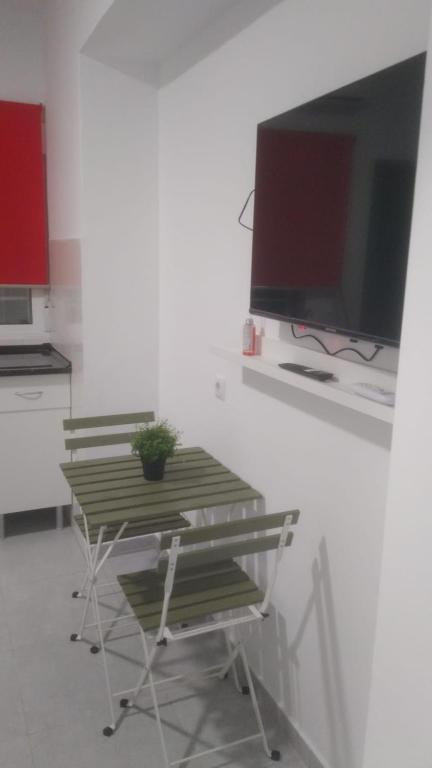 Estudio encantador cerca del carrefour rosaleda 1 - 4