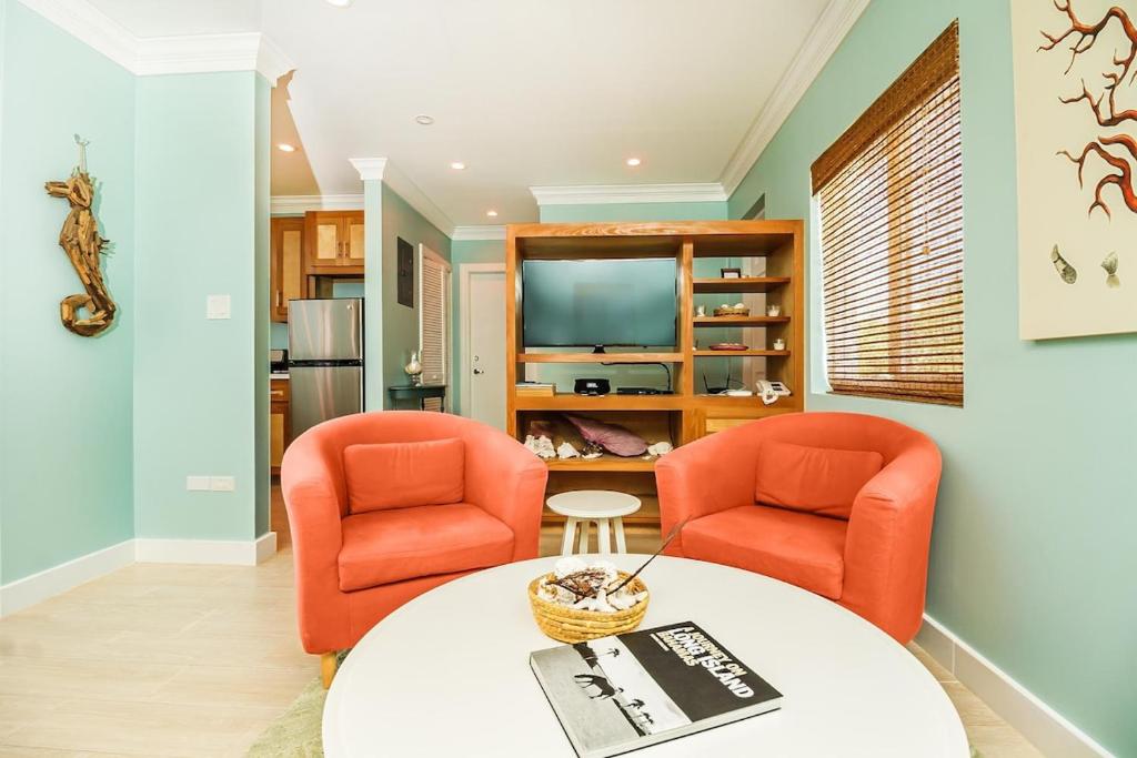 Tangerine Sunsets Long Island Pinta, Nassau