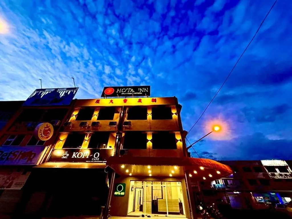 Hota Inn Limbang，位于林梦的酒店