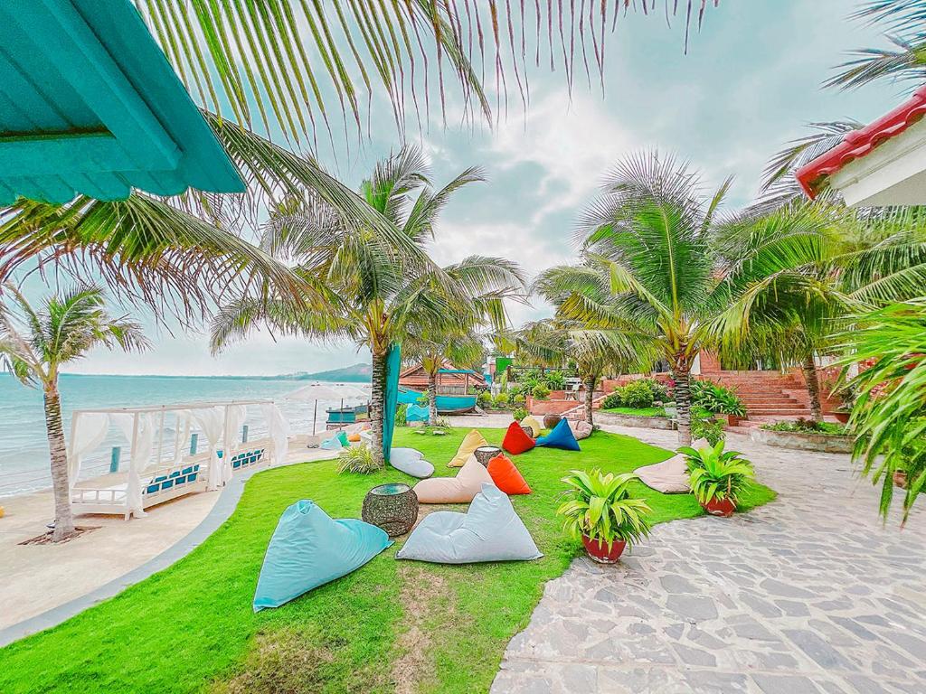 Hon Rom 2 Resort