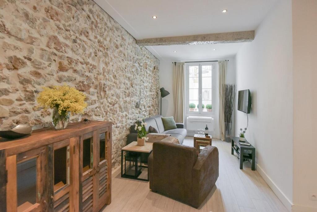 VIEUX MURS - Brand new flat for 4, AC, WIFI center old Antibes - 5