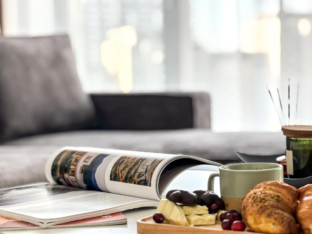 Cloud9 Noir - Modern Design, Bukurešť