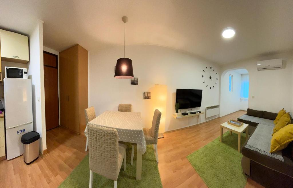 Mario Apartment 전경