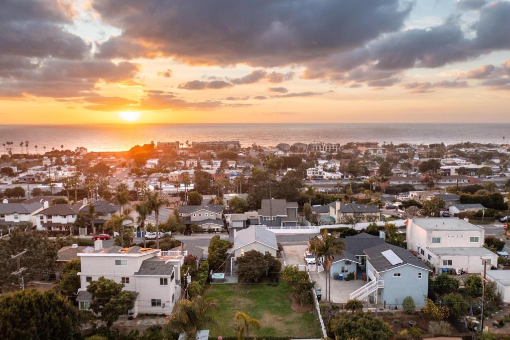 ENC-1035 - Charming Coastal Cottage, Encinitas