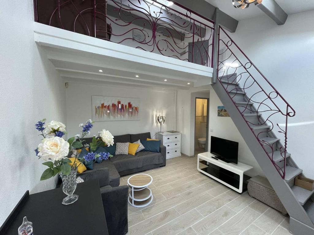Charmante Villa T3 Climatisée avec Véranda, Terrasse et Jardinet - Proche Plage et Commerces - FR-1-106-54 - 3
