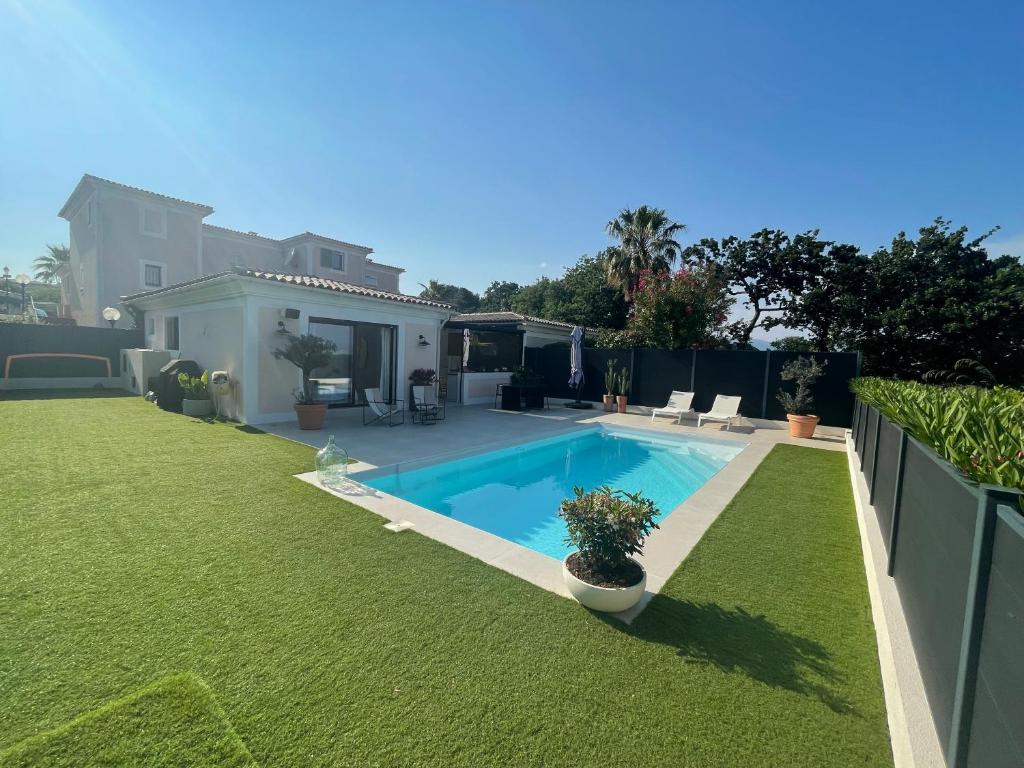 Magnifique Villa Patio avec piscine vue mer - 1
