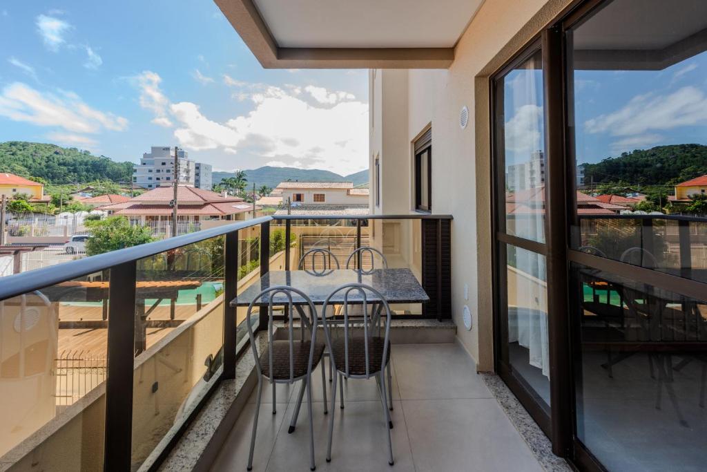 Comfort and Mountain View, Governador Celso Ramos