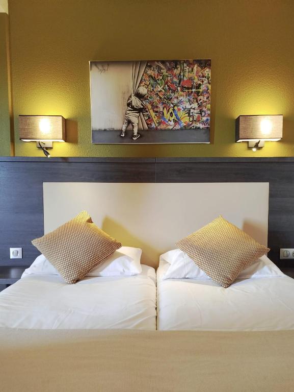 Twin Room - Sea Side