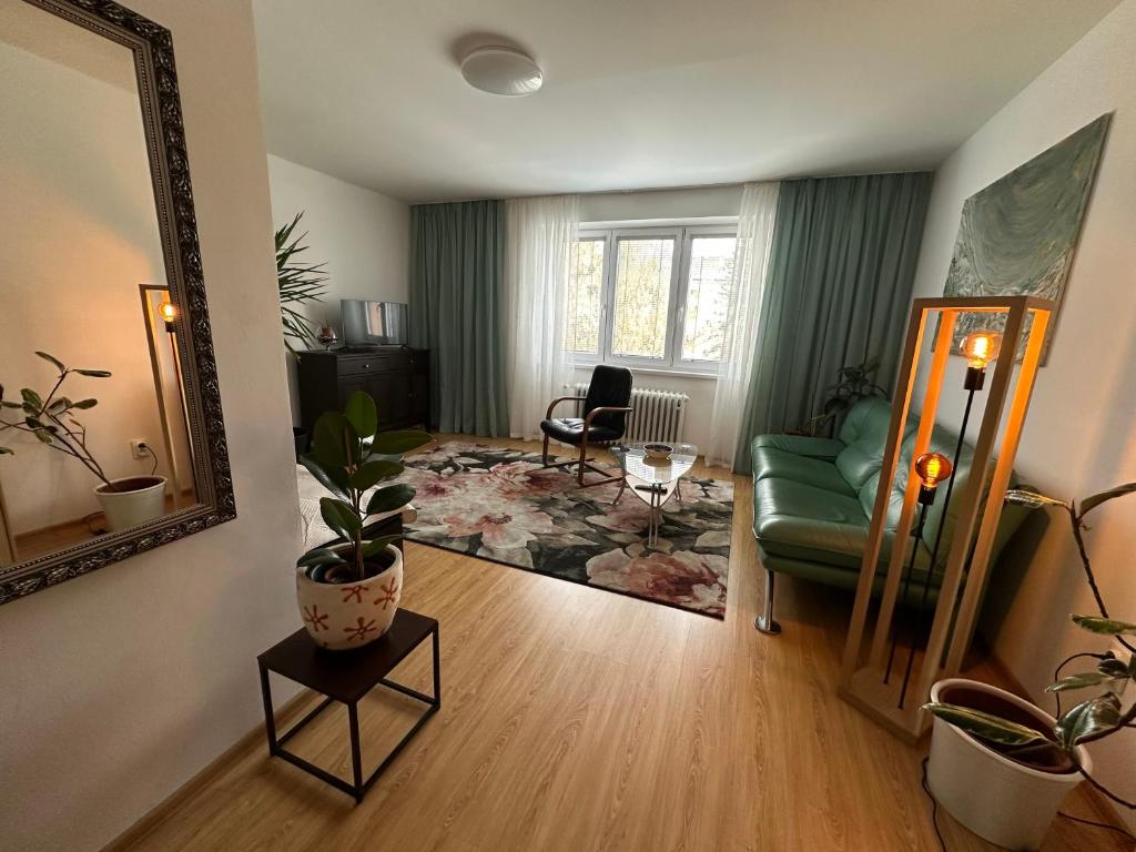 BYTEČEK u NÁDRAŽÍ, Třeboň