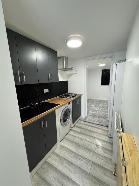 Brand New - One Bed Studio Flat, Dorney