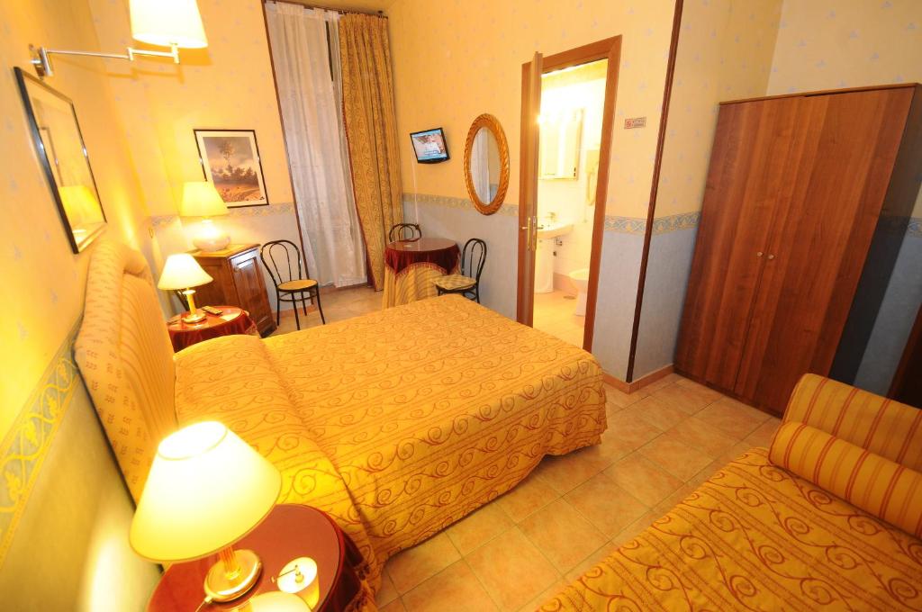 Hotel Sweet Home photo