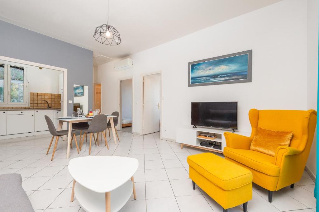 Beautiful & large sea view apartment - 4