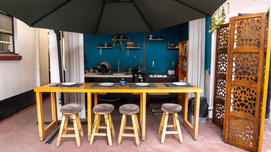 Charming 2BR Vintage Terrace in Condesa - 3