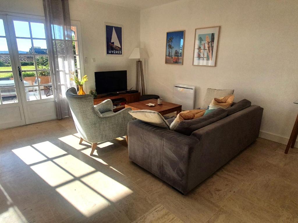 Appartement 3 pièces avec terrasse dans résidence privée à Sainte-Maxime - FR-1-780-33 - 3