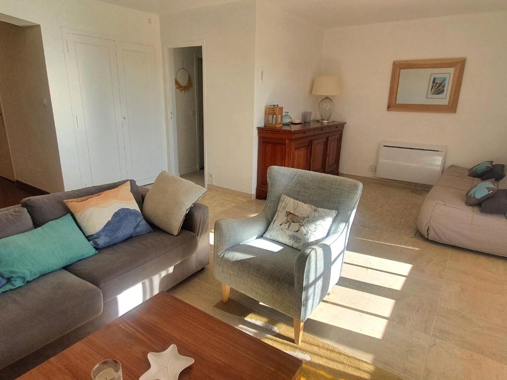 Appartement 3 pièces avec terrasse dans résidence privée à Sainte-Maxime - FR-1-780-33 - 4