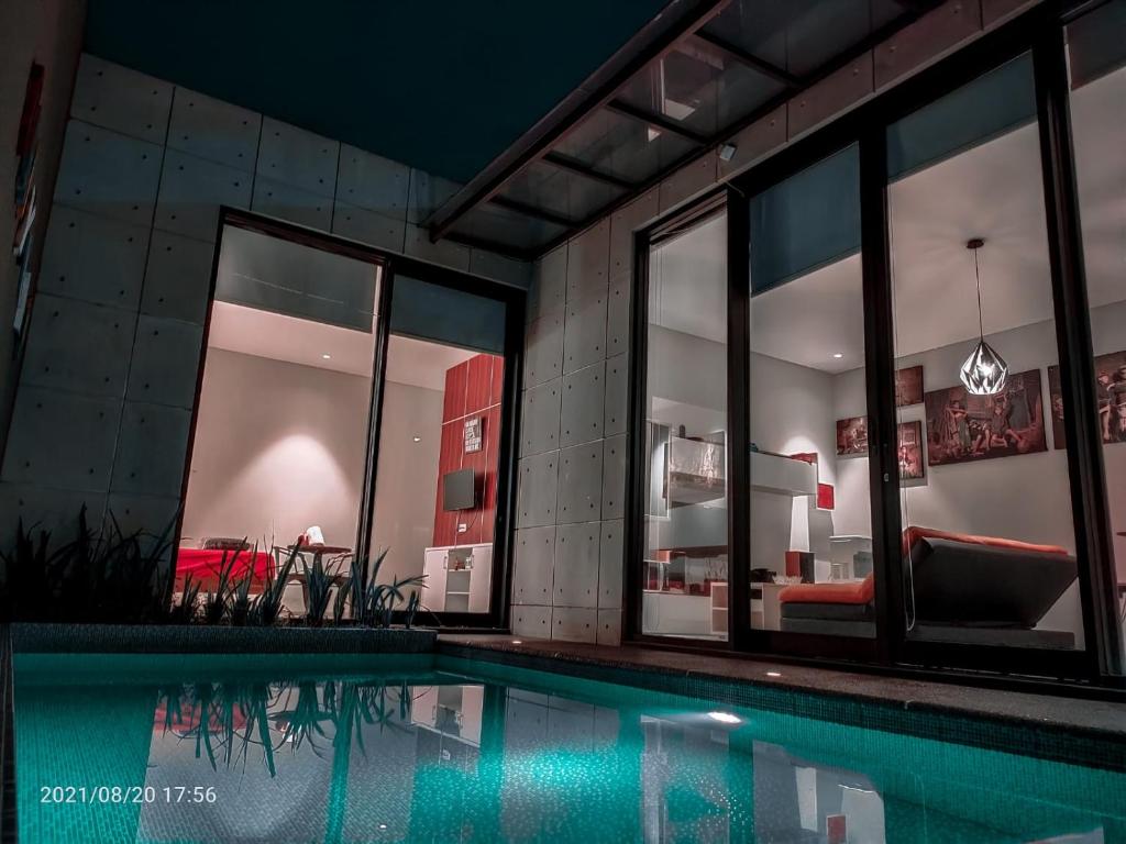 Griya Kubus 41, Tlekung