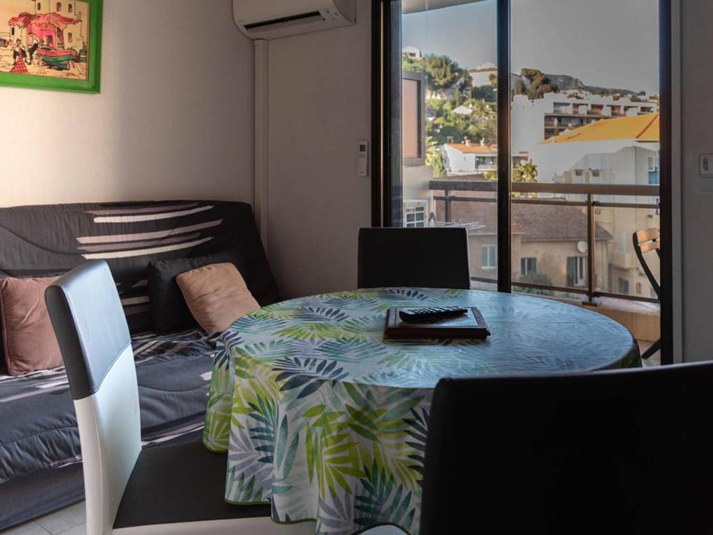 Location T2 + cabine avec parking, Le Lavandou centre, proche plage - FR-1-803-19 - 3