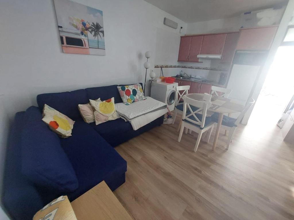 Tenerife Sunshine south apartment Beach by La Ballena - 3