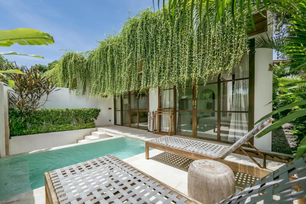 Villa Kayu Pererenan, Munggu