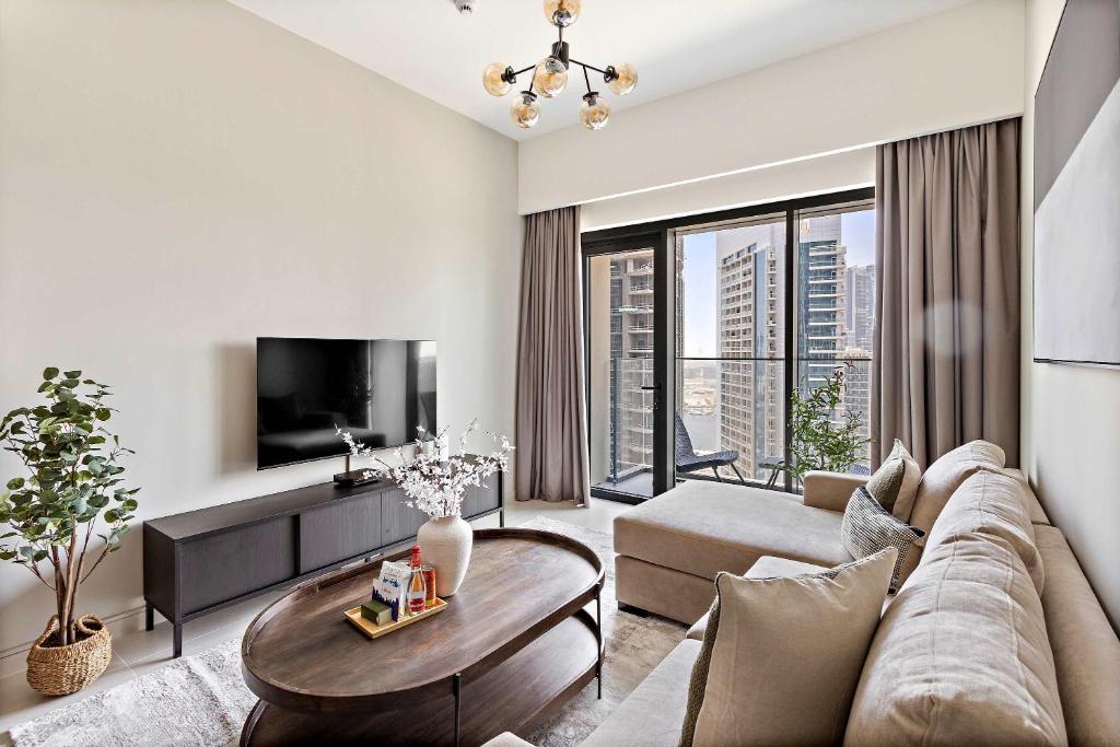Silkhaus sophisticated 1BDR in Downtown premium tower, Dubai
