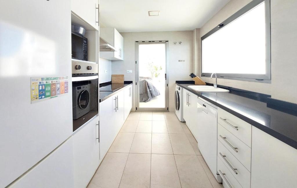 Beautiful Home In Cullera - 5