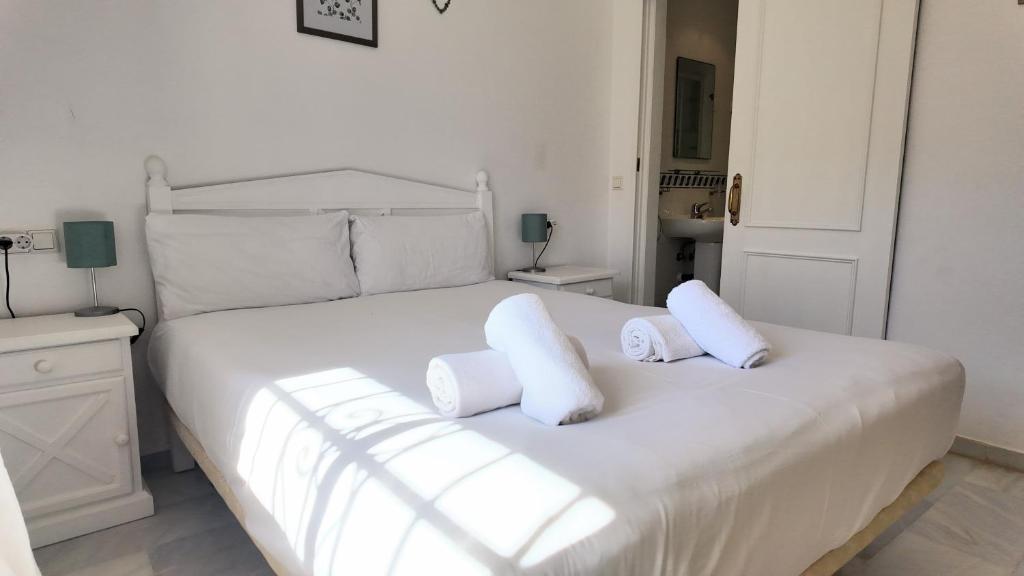 Peaceful 2BR Apartment - Pool - Parking - Casa Romin - 2