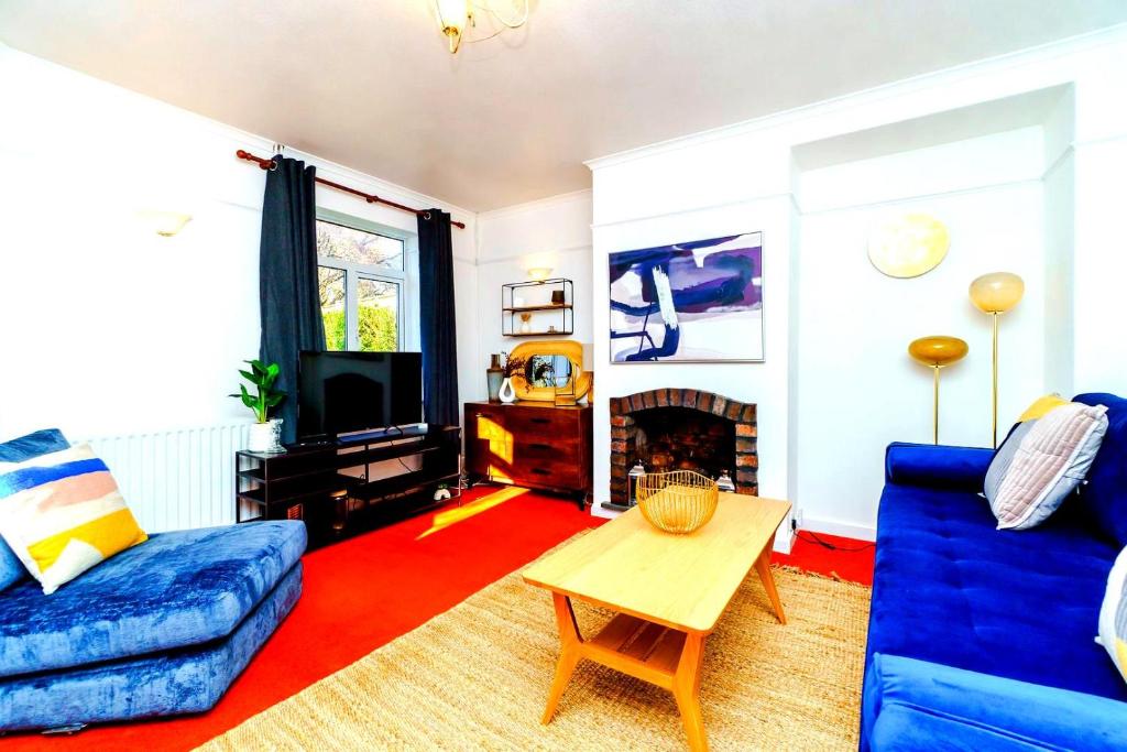 Spacious 4-Bed Bristol | WiFi | Parking | Workspace, Bristol