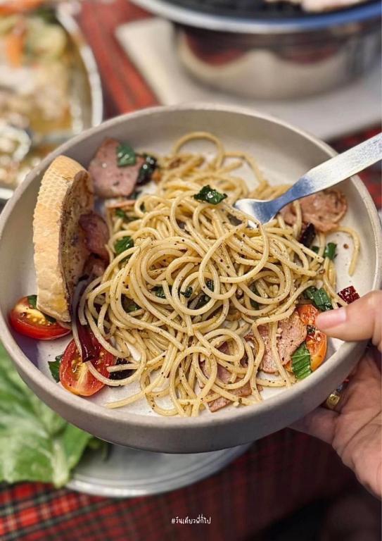 อาหารและเครื่องดื่ม