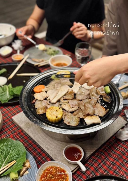 อาหารและเครื่องดื่ม