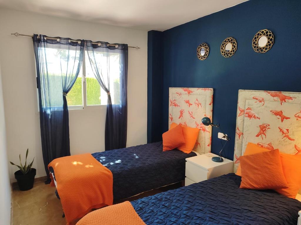 2 bedroom, Sea Front Complex w Pool and private garden - 3