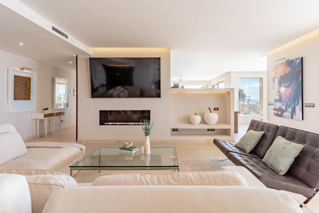 Infinity Blue Penthouse - 2