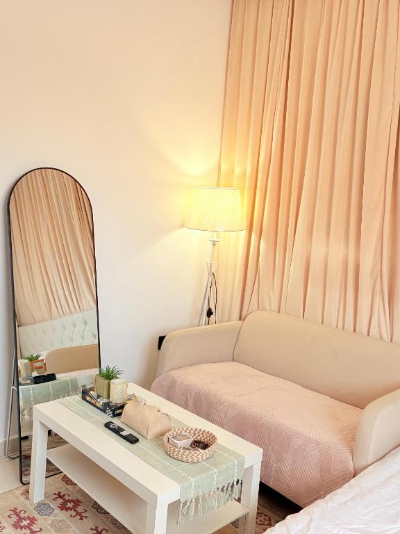 Modern studio for Rent, Rijád