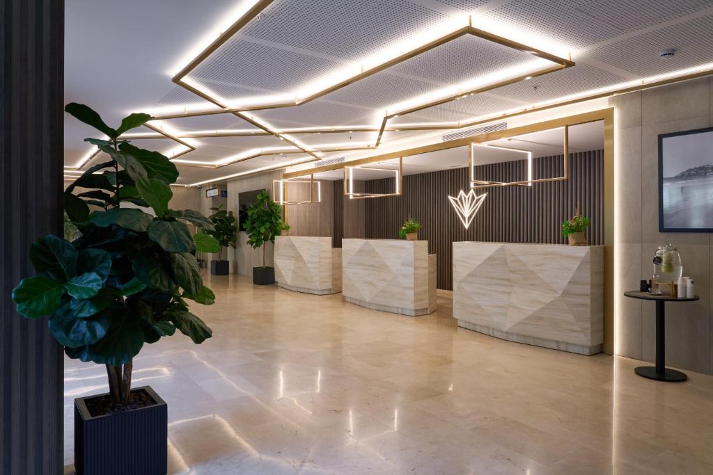 Hotel Bristol 4 Sup — Hotel building in Benidorm, Valencian Community