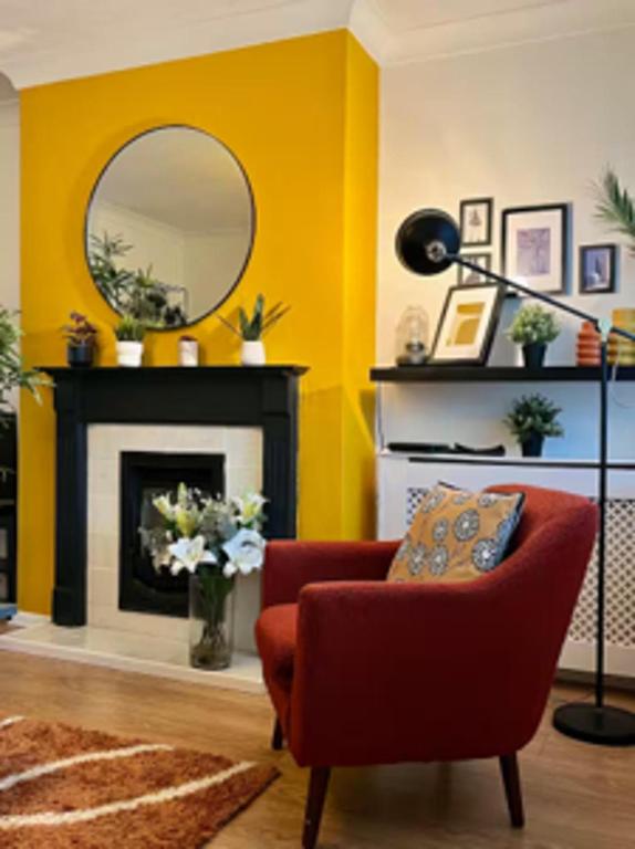 Tranquil Woodcrest Retreat, Reigate