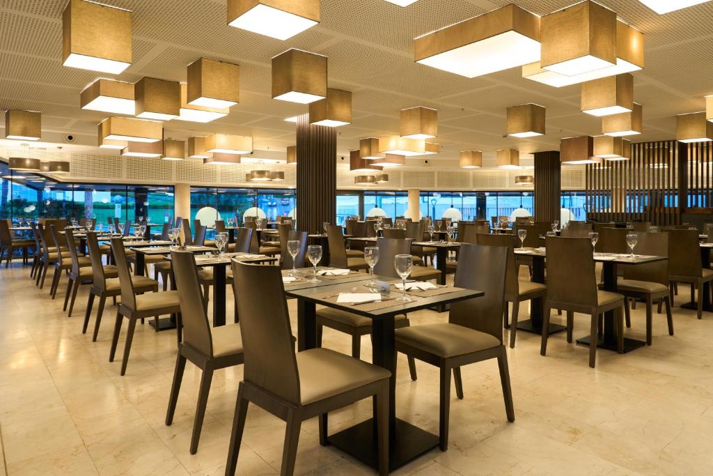Hotel Bristol 4 Sup — Restaurant & bars in Benidorm, Valencian Community
