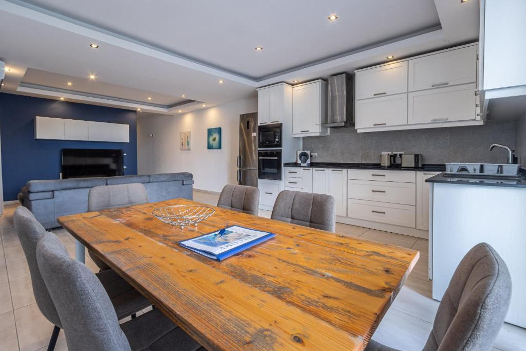 The Fives Apartment, Saint Julianʼs