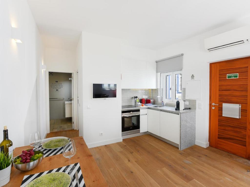 Apt. dos Alegretes, Lagos