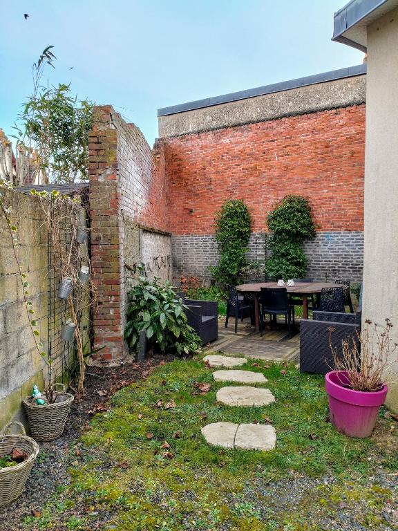 Maison avec jardin, calme et ensoleillée à 2 minutes du centre-ville - 3