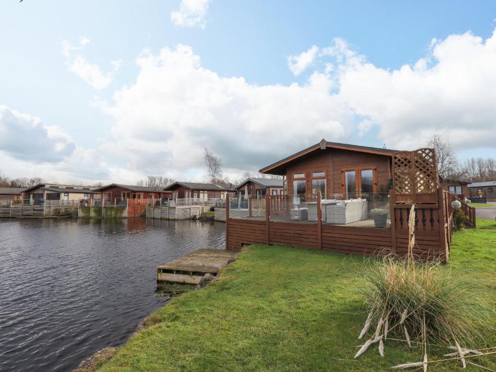 Otters Reach, Carnforth