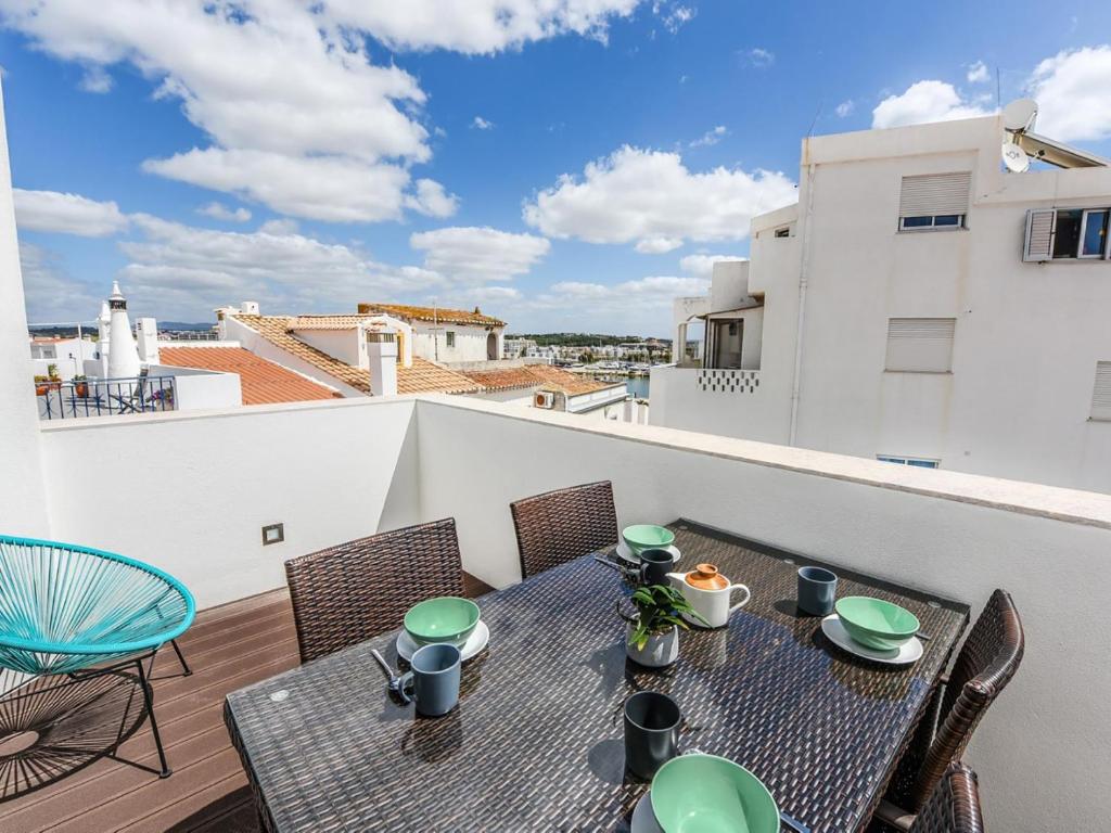 Apt. Torrinha, Lagos