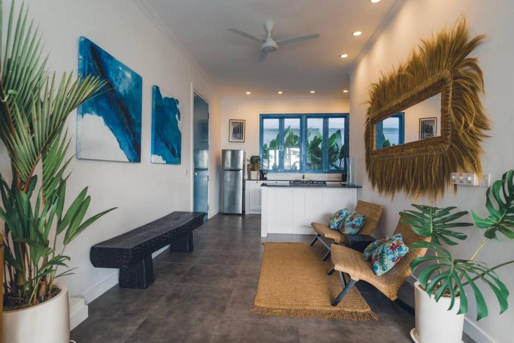 Pavones &#8211; Tropical Oceanfront 1 Bedroom Apartment by Triang Villas