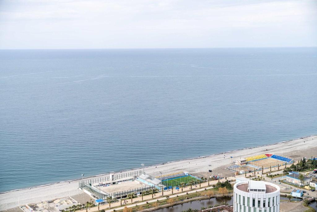 Incredible Views 2-Apt Combo in Batumi - by Wehost, Batumi