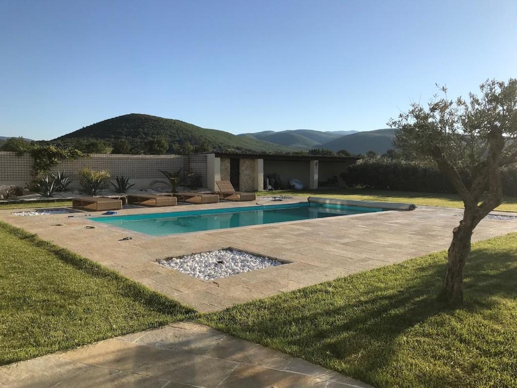 Design Villa in Provence, Ongles